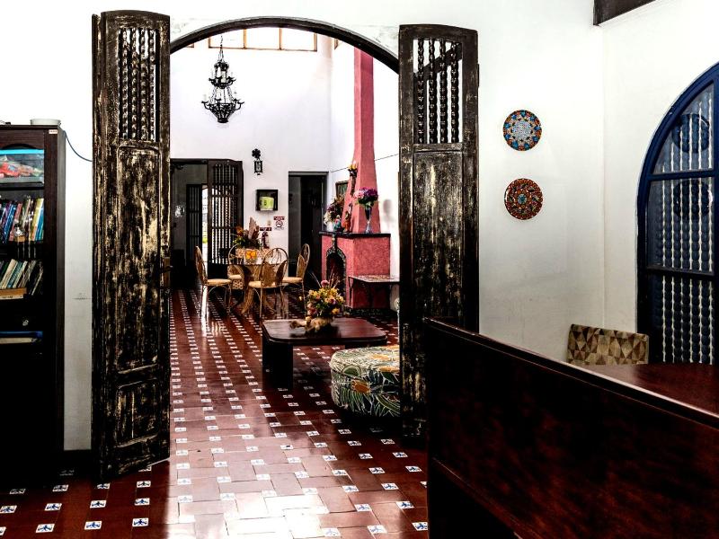 Hotel 1492 - image 5