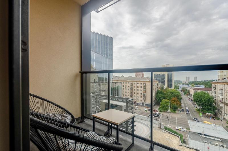 6-38 French Quarter 2 Predslavynska 42a Kyiv centre fantastic city view 15 kW backup power Petrovdom Apartment - image 6