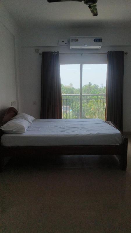 Krishna vykundam guruvayur - image 2