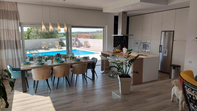 Villa Mia by Villas Guide - image 5
