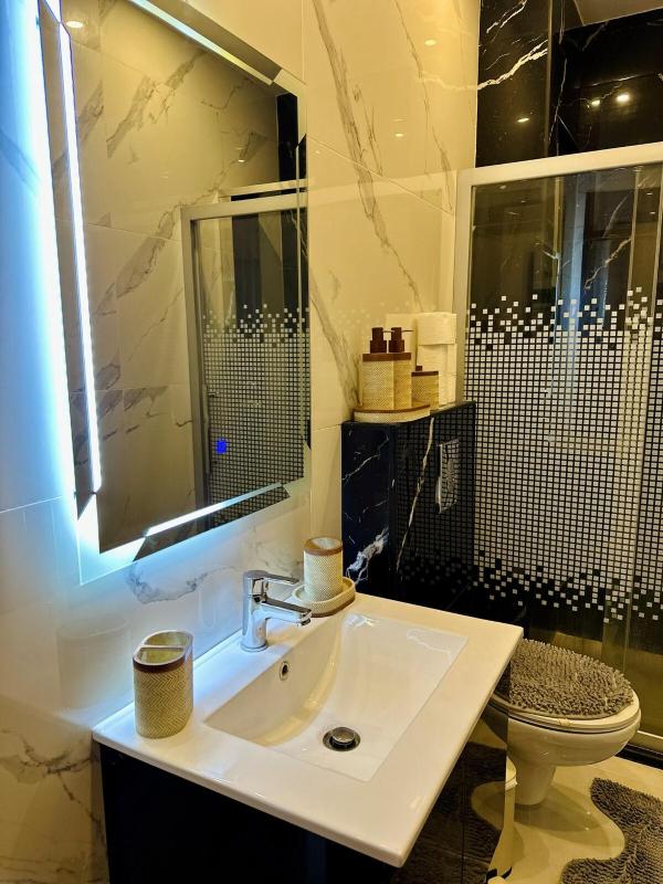 Abdoun Luxe Haven - image 2