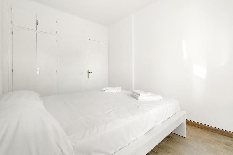 WELCS APARTAMENTO 334 EMP frente al mar - image 10
