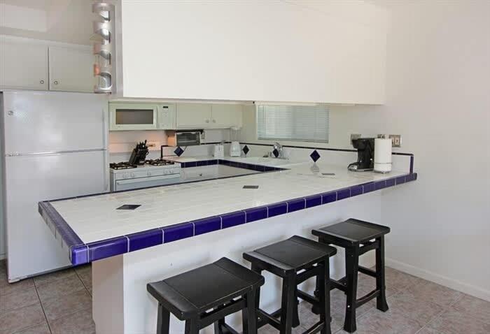 Location! Walk to beach grocery restaurants home - image 17