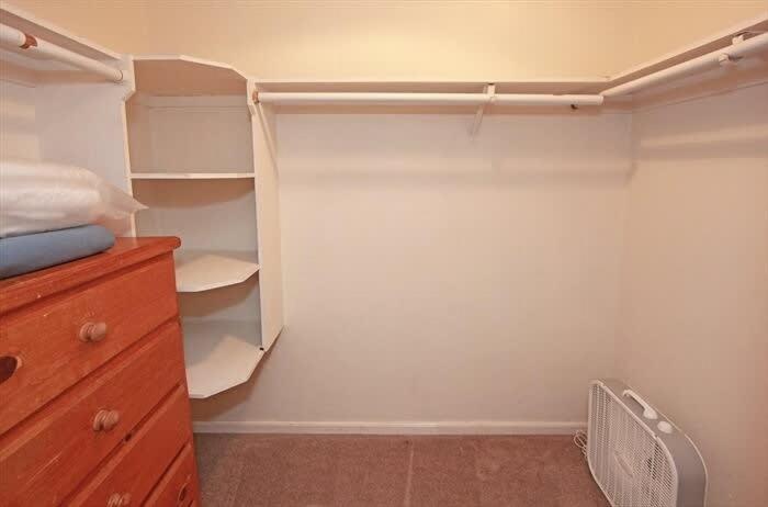Location! Walk to beach grocery restaurants home - image 16