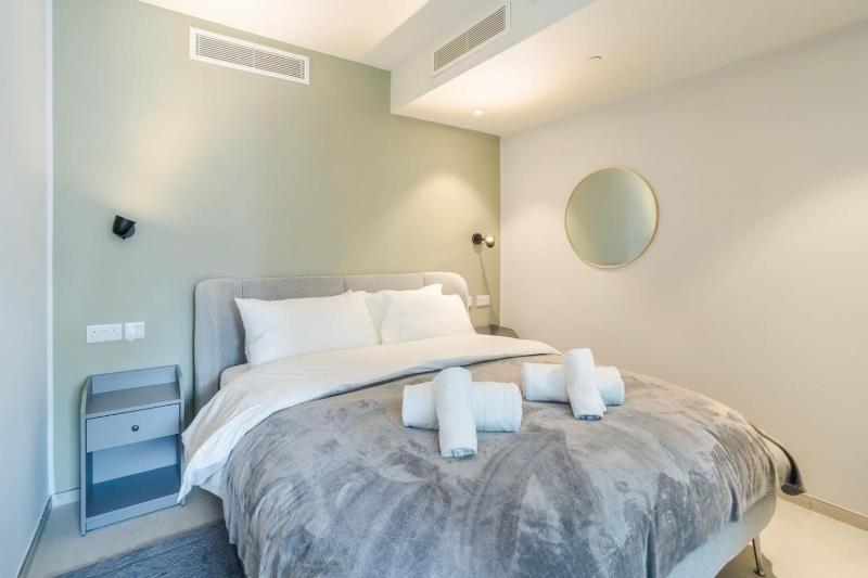 St Julians Paceville Mercury Suite with Pool - image 9