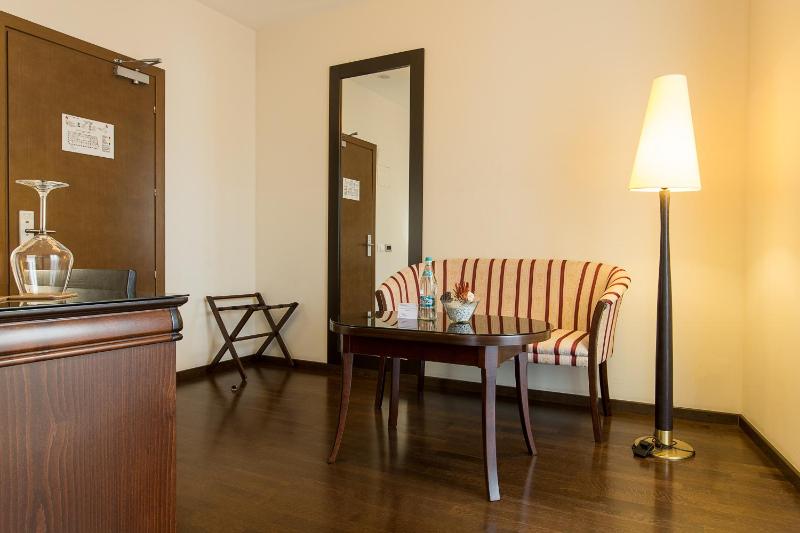 Suite  image 2