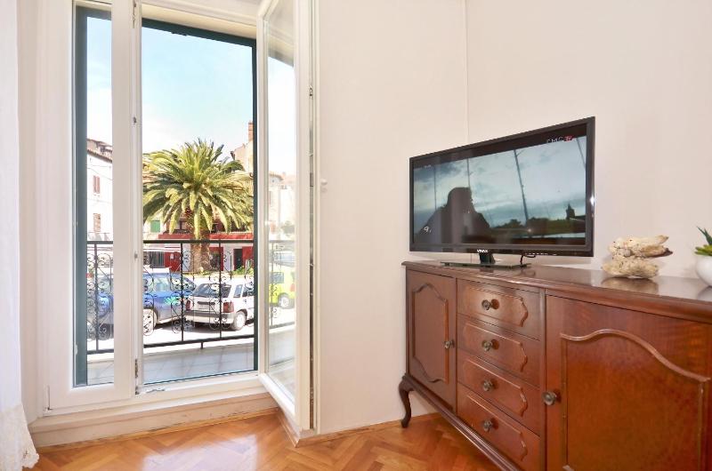 Apartment Oscar - image 16