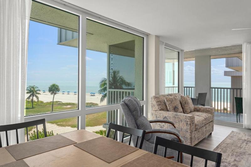 Island Beach Club #P3E - image 26