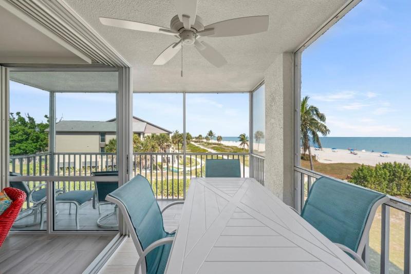 Island Beach Club #330E - image 30