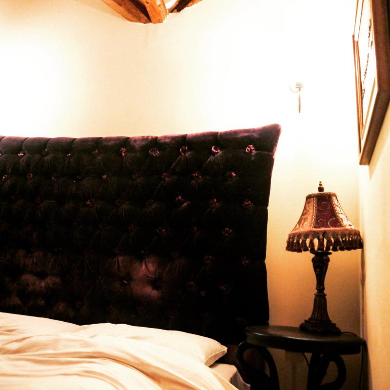 Economy Suite image 2