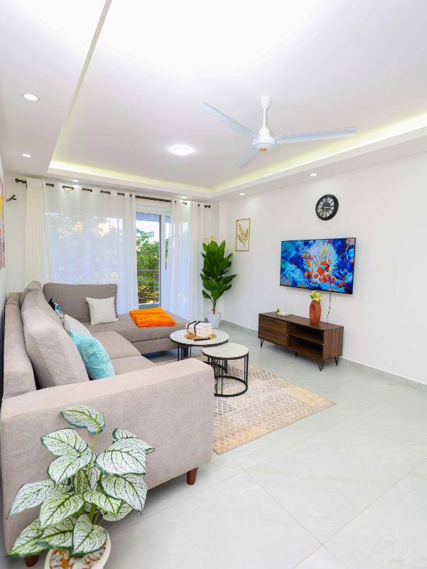 Modern 2BR with Pool - Nyali City Mall - image 13