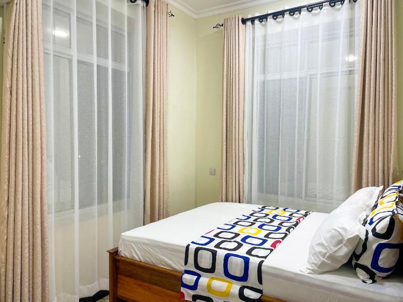 Little Haven 2 Bedroom Apartment - image 3