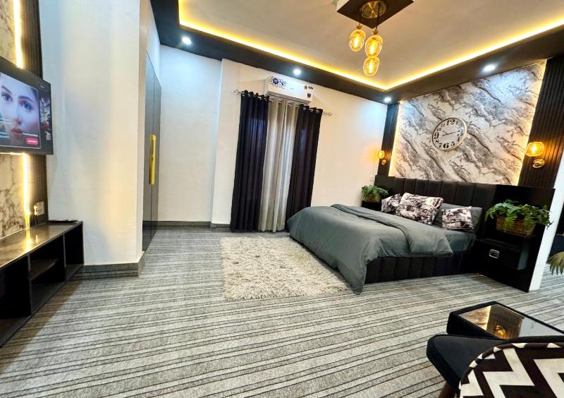 Grand Berkshire Hotel Peshawar - image 4