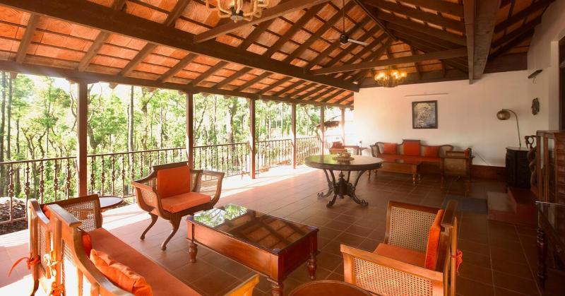 Misty Peaks - Luxury & Nature Homestay in Chikmagalur - image 5