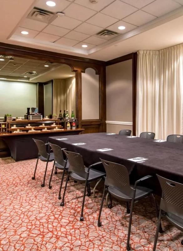 The Whitehall Houston - image 6