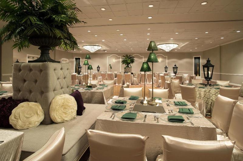 The Whitehall Houston - image 41