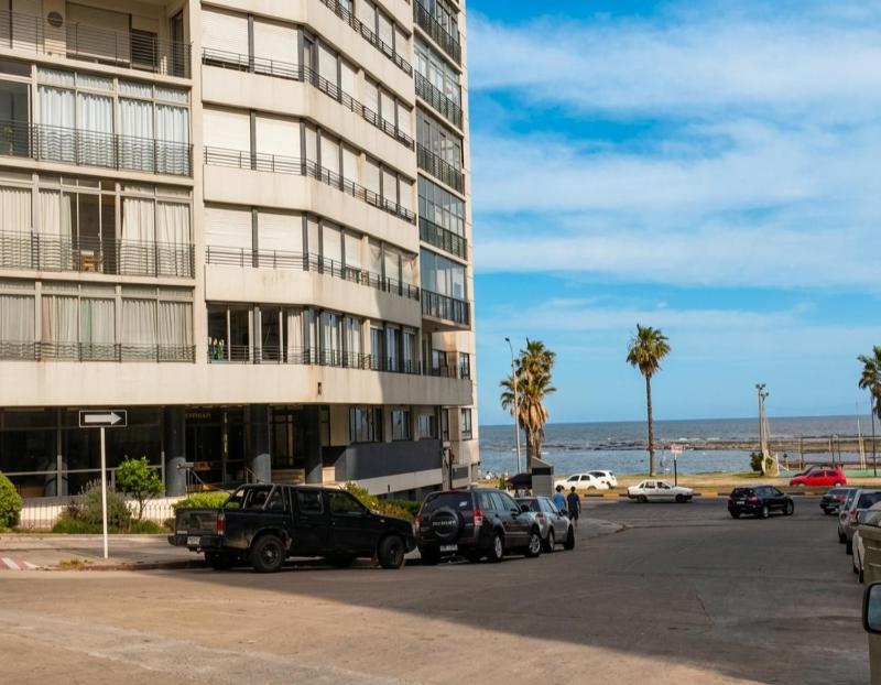 DepArt en Rambla Punta Carretas - image 8
