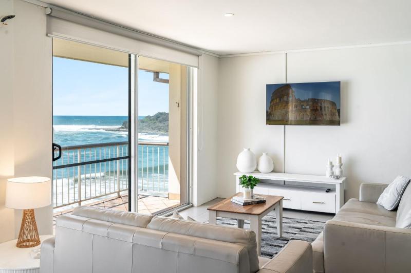 Craigmore Penthouse - Luxury Yamba Penthouse With Uninterrupted Ocean Views - Holiday Yamba - image 14
