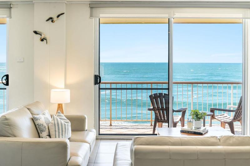 Craigmore Penthouse - Luxury Yamba Penthouse With Uninterrupted Ocean Views - Holiday Yamba - image 3