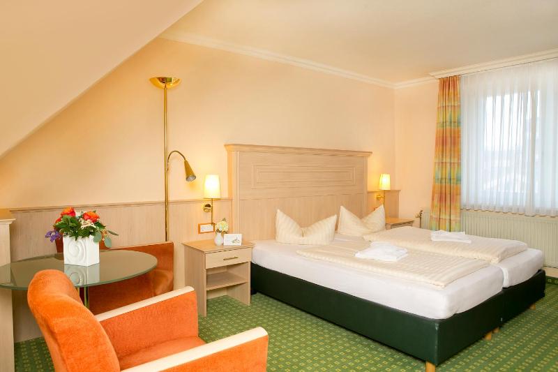 Double Room image 1