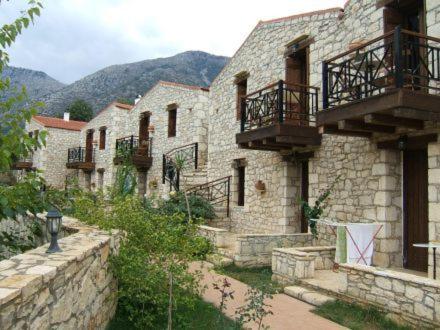 Stone Village Hotel Apartments - image 2