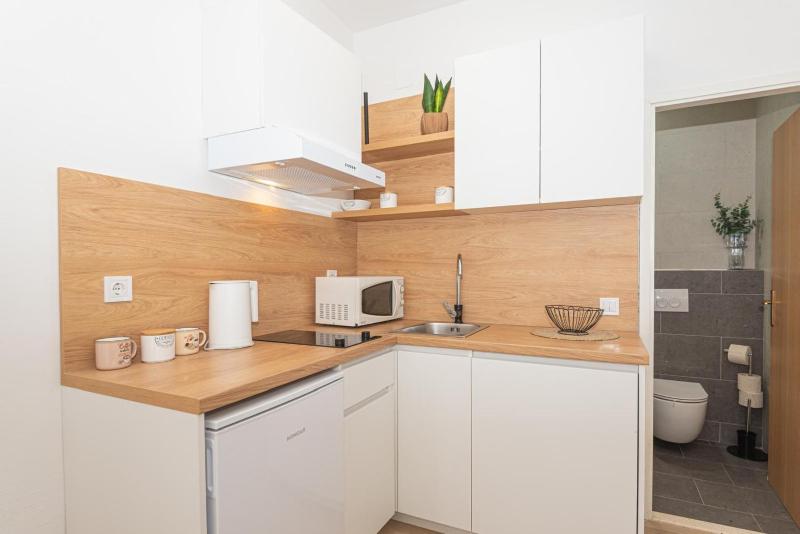 Studio Apartments Lovrić - image 7
