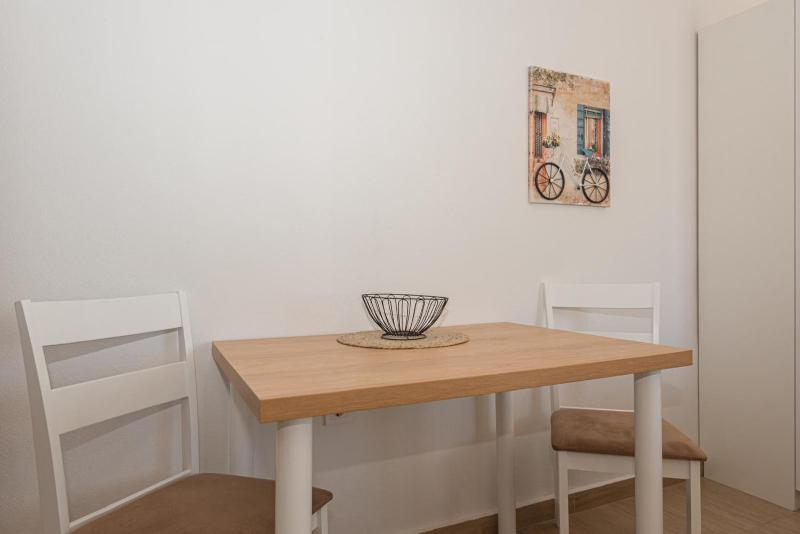Studio Apartments Lovrić - image 12