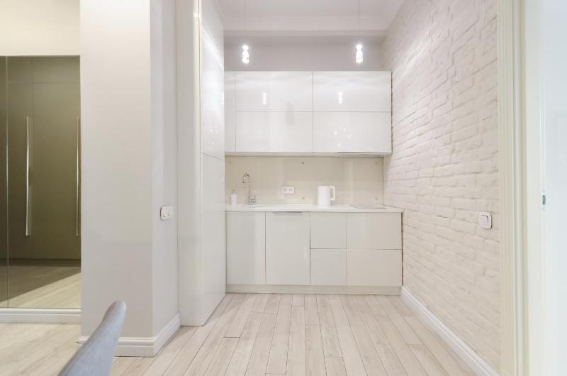 10-197 Central Park John McCain 7 Kyiv centre stunning city view 15 kW backup power Petrovdom Apartment - image 9