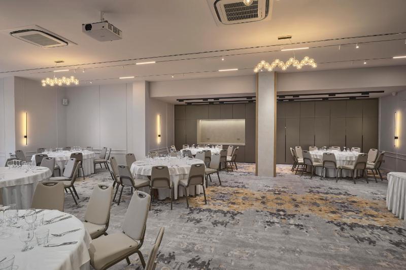 Radisson Hotel Plovdiv - image 39