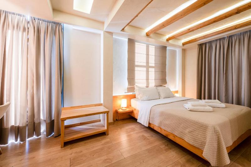 Panellinion Luxury Rooms - image 32
