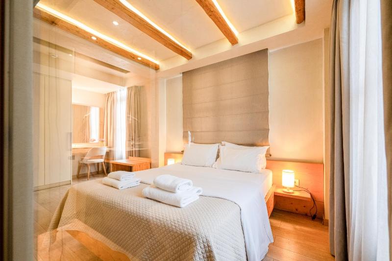 Panellinion Luxury Rooms - image 25