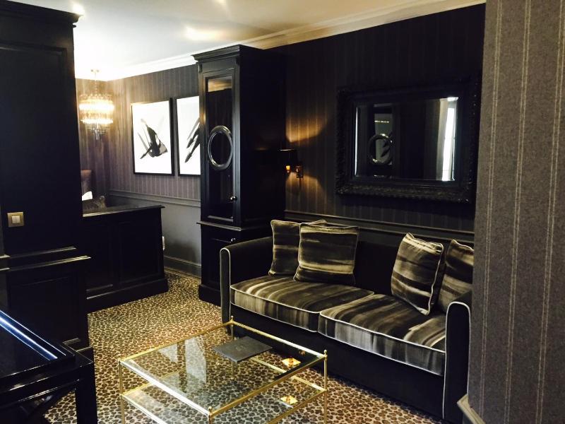 Junior Suite image 2