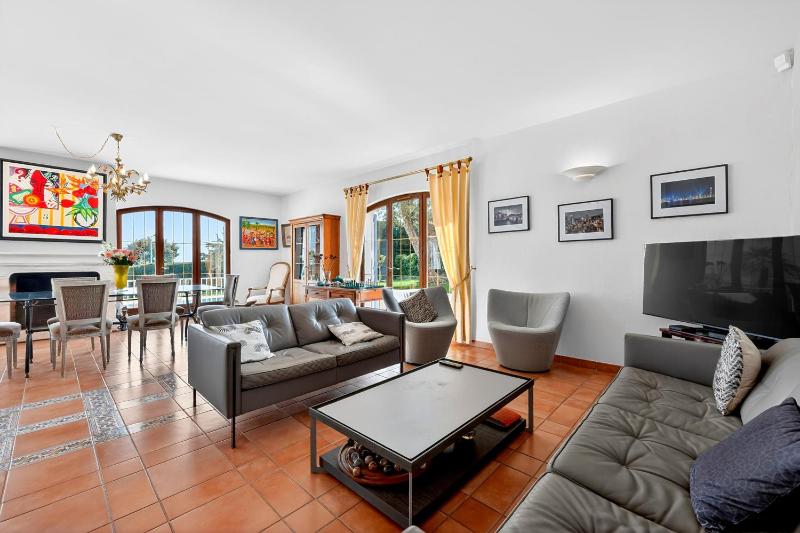 Villa provençale avec piscine et vue mer ! - image 7