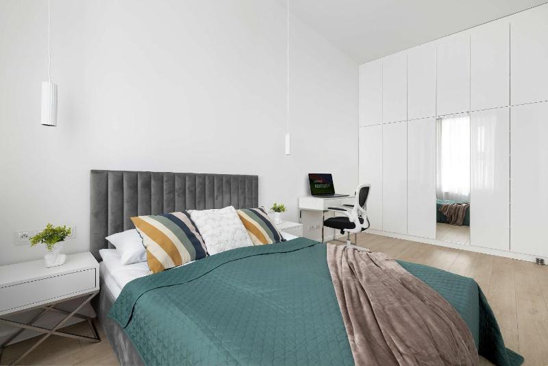Calm & Functional Apartments in Lublin with SmartTV and Place for Remote Work by Noclegi Renters - image 6