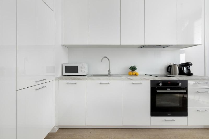 Calm & Functional Apartments in Lublin with SmartTV and Place for Remote Work by Noclegi Renters - image 12