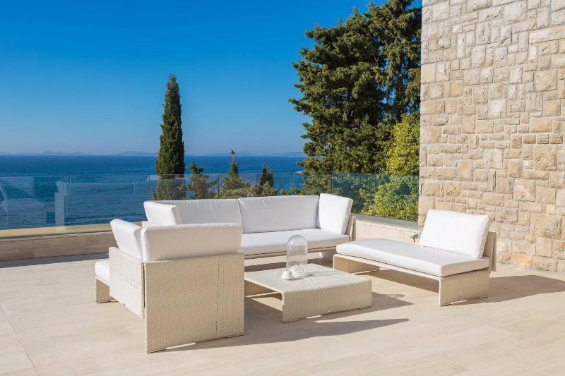 Luxury Villa Primosten Glamour near beach with pool and sauna - image 48