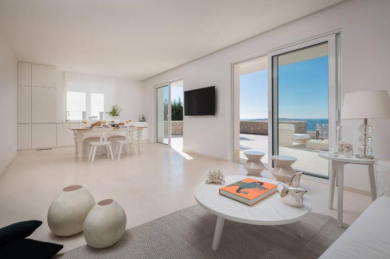 Luxury Villa Primosten Glamour near beach with pool and sauna - image 11