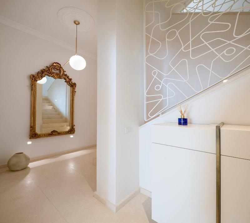 Luxury Villa Primosten Glamour near beach with pool and sauna - image 33