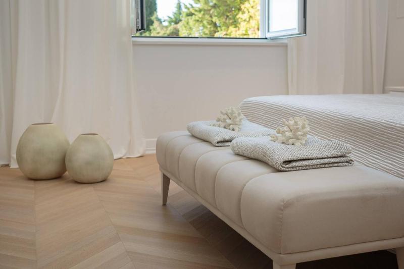 Luxury Villa Primosten Glamour near beach with pool and sauna - image 44