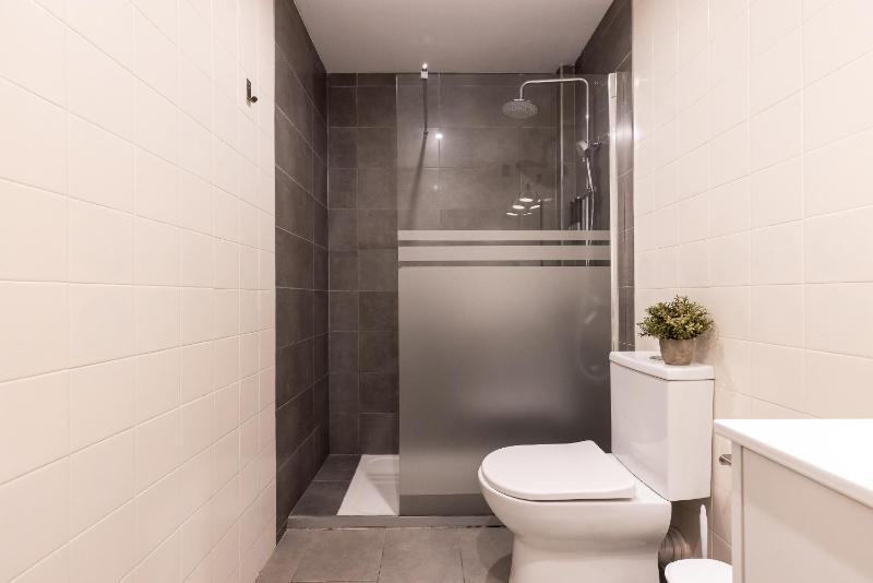 UHC Murillo Apartments - image 15