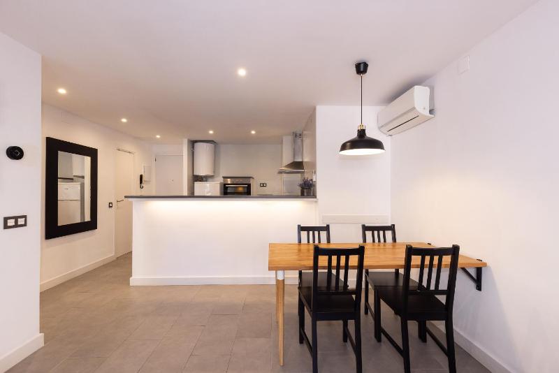 UHC Murillo Apartments - image 14