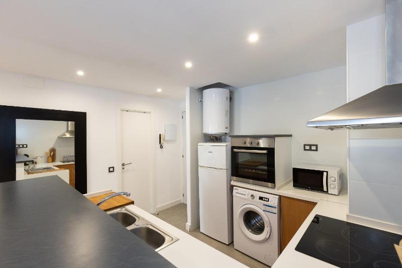 UHC Murillo Apartments - image 8
