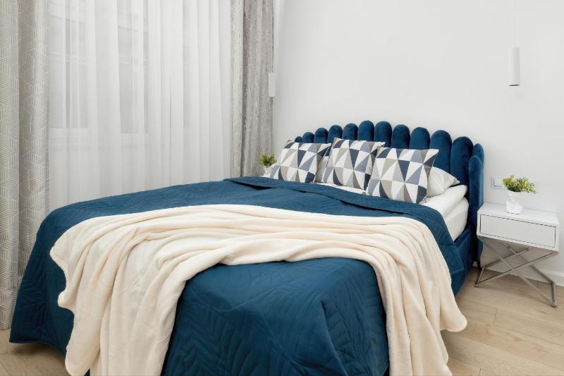 Calm & Functional Apartments in Lublin with SmartTV and Place for Remote Work by Noclegi Renters - image 13