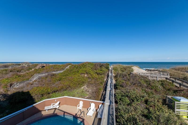 Sunday Drive - Nags Head MP 15 Oceanfront Private Walkway to Beach Pool Hot Tub - image 6