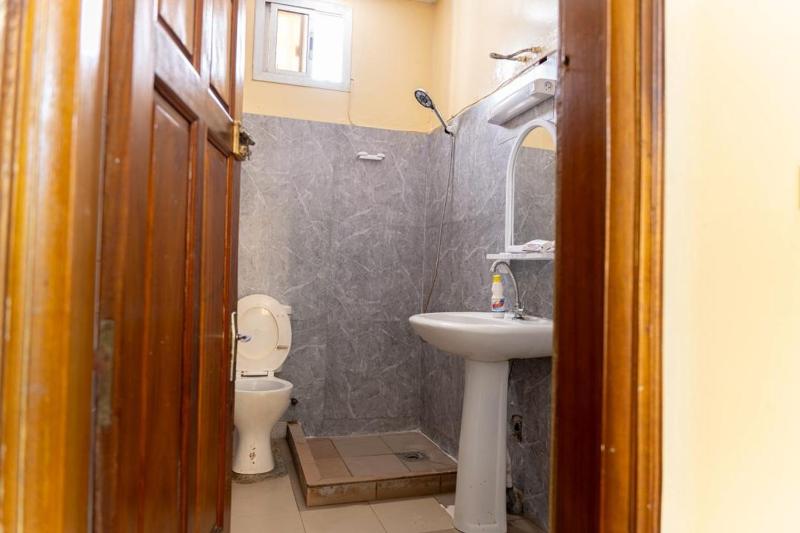 1 Bedroom Apartment in Nord Foire - image 10
