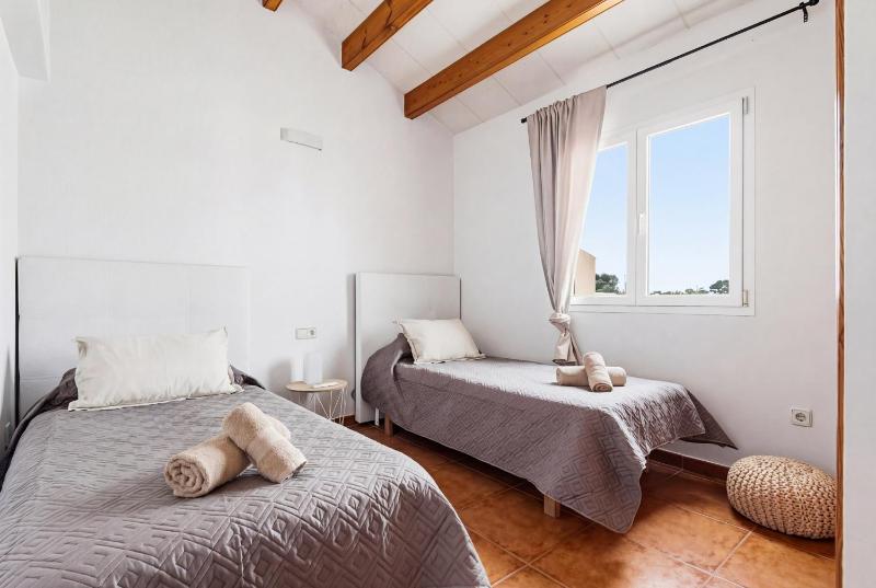 Villa Jeybo by Escape Home - image 7