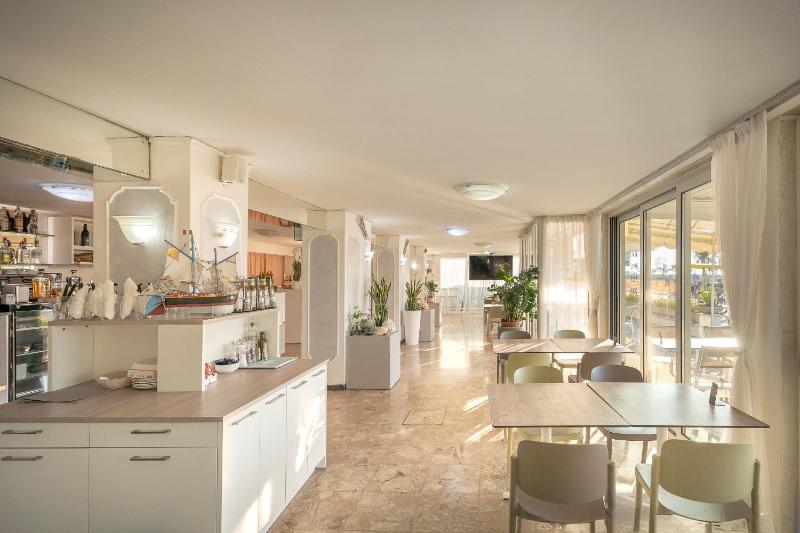 Hotel Sanremo - image 23