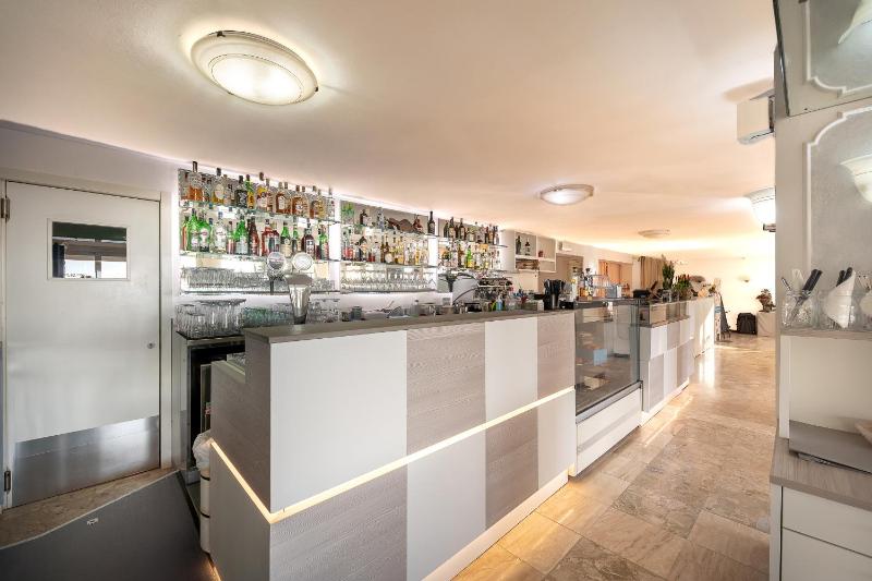 Hotel Sanremo - image 21