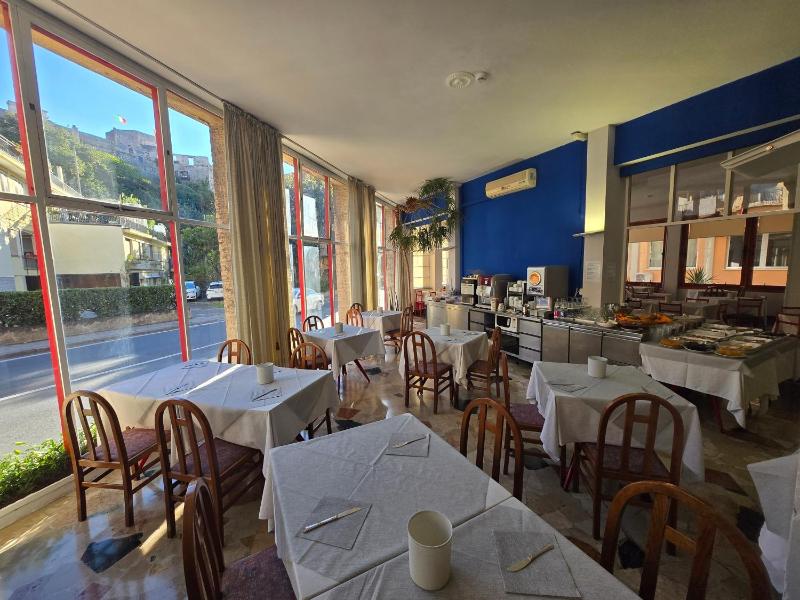 Hotel Colibri - image 29