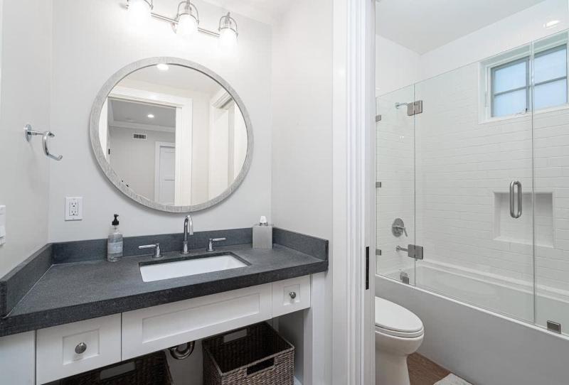 1225 W Balboa Blvd A & B - Coastal Luxury- Remodeled Duplex withRooftop Deck - image 49